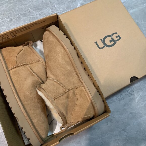 UGG Chestnut Suede Platform Boots - Picture 2 of 5
